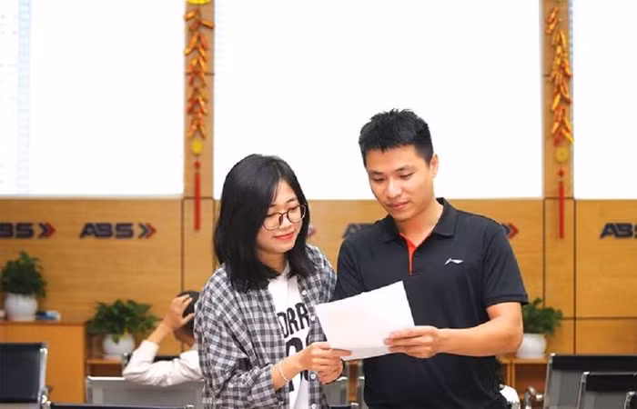 Cuối năm, sóng ngành nào sẽ nổi?