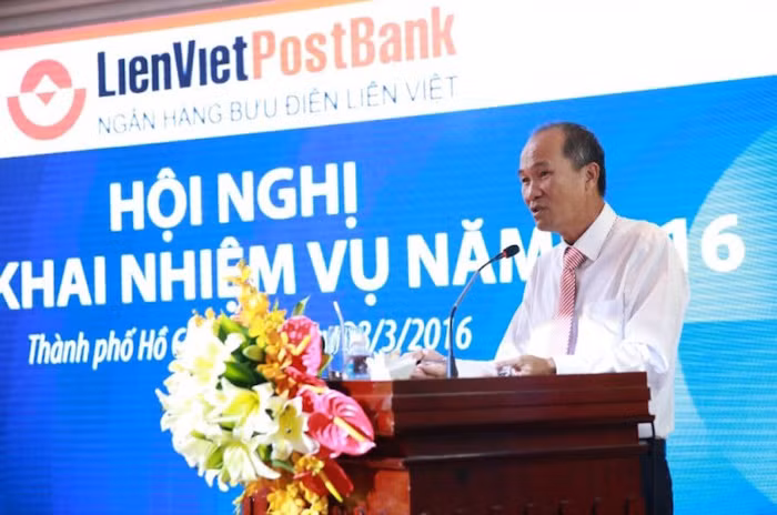 Chủ tịch Him Lam nói gì khi rời “đứa con tinh thần” LienVietPostBank