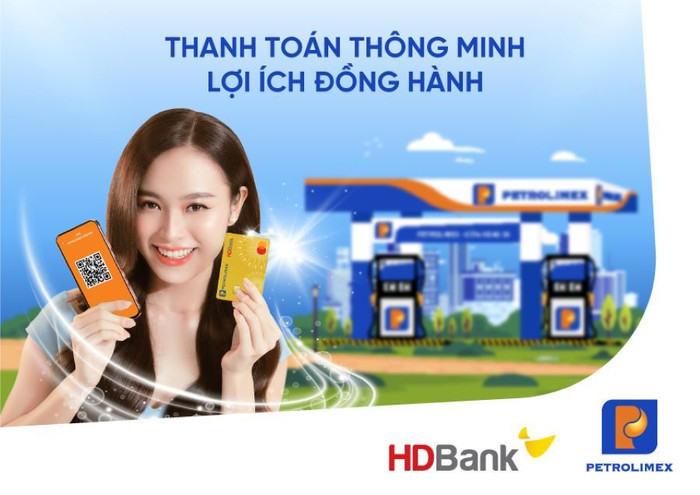 Đổ xăng tiết kiệm với siêu thẻ HDBank - Petrolimex 4 trong 1