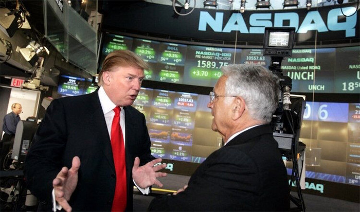 Donald Trump mở tiệc mừng, dân tài phiệt lo sợ điều khủng khiếp