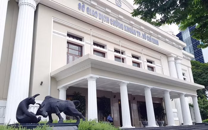 HOSE nhắc nhở các công ty niêm yết chậm nộp báo cáo tài chính kiểm toán năm 2021