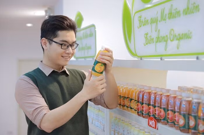 Nước ép trái cây tự nhiên TH ra đời giúp người tiêu dùng có thêm một lựa chọn đồ uống tốt cho sức khỏe giữa một thị trường tràn ngập các loại nước uống hóa tổng hợp