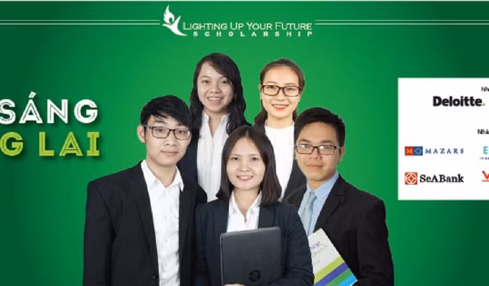 Trao học bổng “Thắp sáng tương lai” 2019