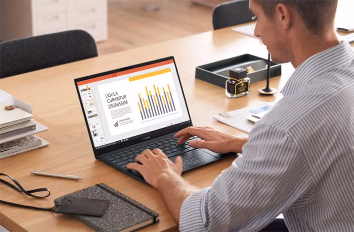 Asus ra mắt ZenBook UX430 với sức mạnh xử lý và đồ họa MX150 mới ảnh 1