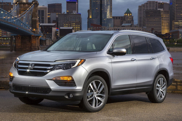 Top 10 mẫu xe khiến giới nhà giàu mê mẩn ảnh 8 Top 10 mẫu xe khiến giới nhà giàu mê mẩn ảnh 8