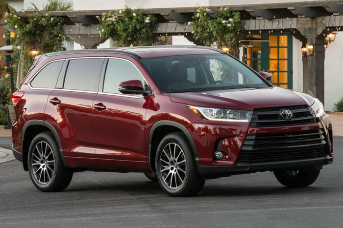 Top 10 mẫu xe khiến giới nhà giàu mê mẩn ảnh 7 Top 10 mẫu xe khiến giới nhà giàu mê mẩn ảnh 7