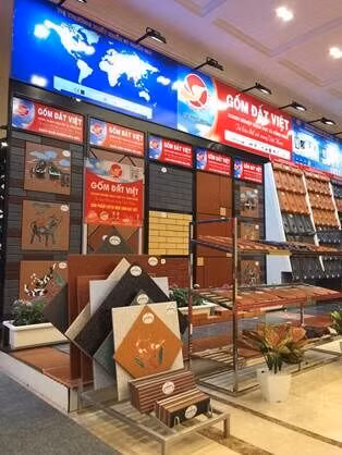 Các sản phẩm của Gốm Đất Việt tại gian trưng bày