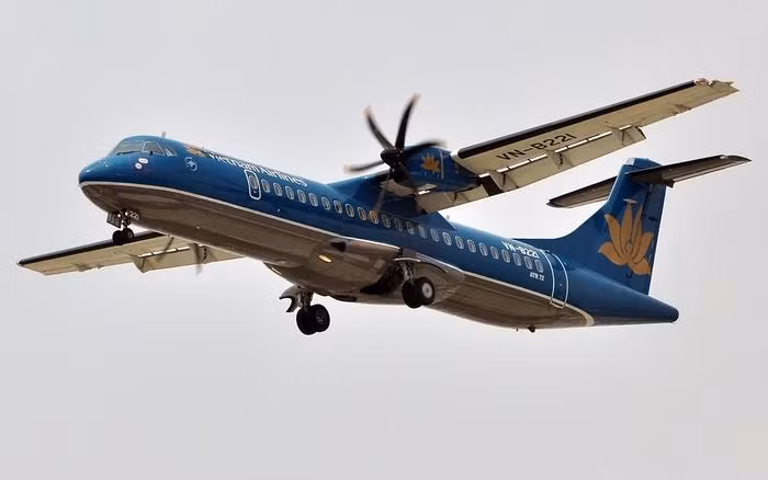 máy bay ATR 72-500