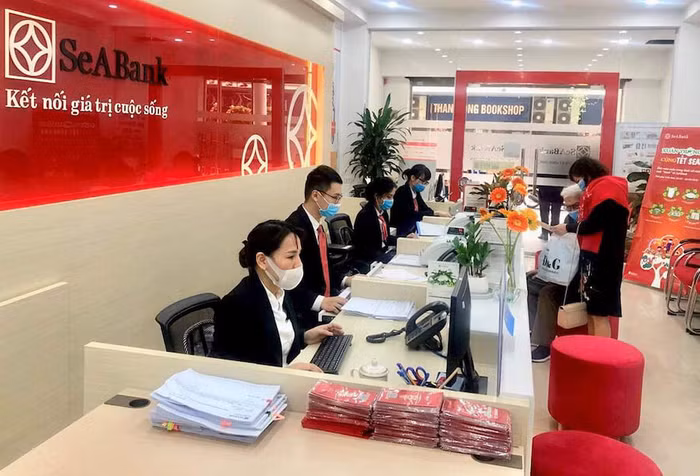 Giao dịch ngân hàng thời "đại dịch" Corona: Khách hàng không phải bỏ khẩu trang