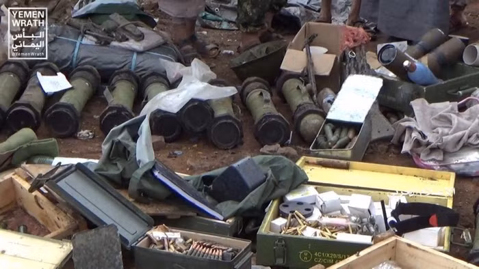 Yemen: Houthi công bố số chiến lợi phẩm khổng lồ thu được từ Liên minh Ả rập ảnh 2