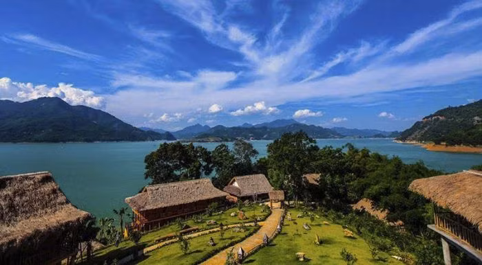 Hoà Bình dừng xem xét nghiên cứu, khảo sát 5 dự án của FLC và Tân Hoàng Minh