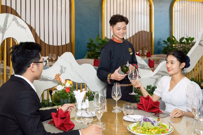 Glenda Tower Moc Chau Hotel - phong cách nghỉ dưỡng hoàng gia tại Mộc Châu