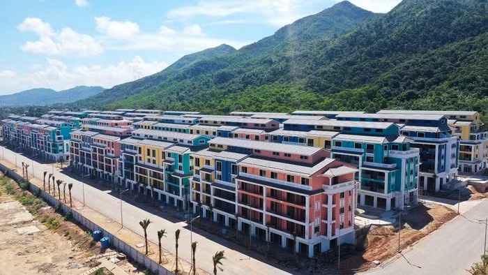 Thế “tựa sơn hướng hải” hiếm có của Singapore Shoptel