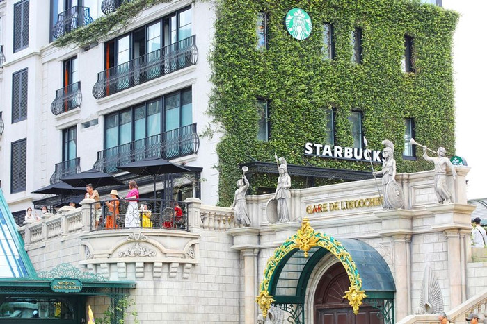 Lý do du khách nườm nượp đổ về Sun World Ba Na Hills hè này ảnh 1