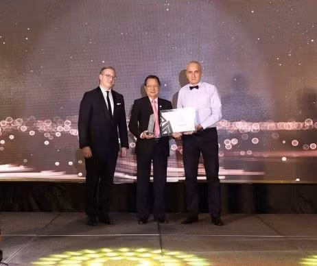 Léman Luxury tiếp tục được vinh danh tại hạng mục "Best Luxury Mixed-Use 2021 - Toà nhà phức hợp cao cấp tốt nhất 2021" tại Lễ trao giải của Dot Property Vietnam Awards 2021