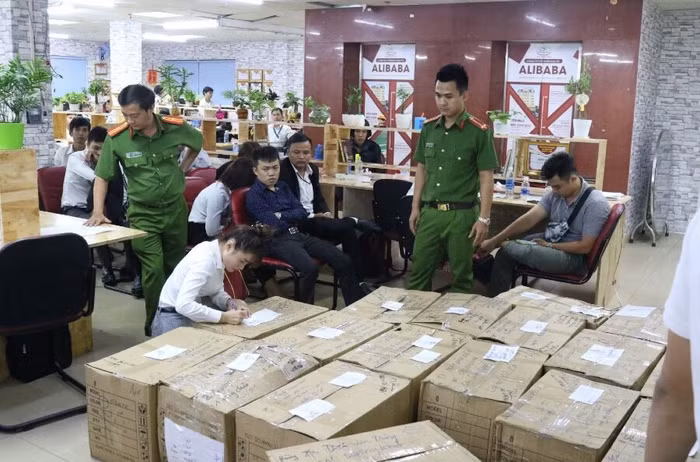 Alibaba bán đất và huy động vốn thông qua hình thức kêu gọi đầu tư và nhận lãi tương tự mô hình lừa đảo Ponzi - một "nỗi buồn" của thị trường bất động sản năm Kỷ Hợi.