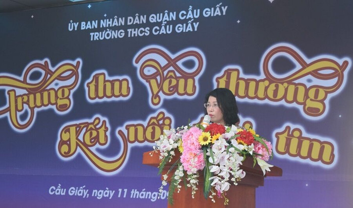 Nhiều hoạt động tại ngày hội Trung thu trường THCS Cầu Giấy