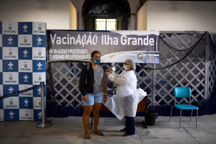 Brazil báo cáo 43.033 trường hợp nhiễm Covid-19, 990 trường hợp tử vong chỉ trong 24 giờ