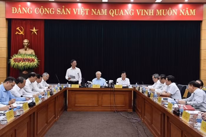 Tổng Bí thư làm việc với Bộ Công Thương