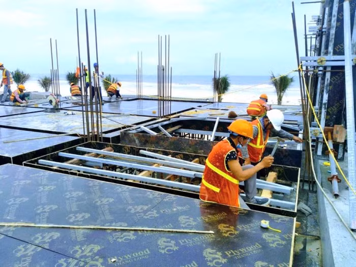 Hoạt động thi công tại dự án FLC Quảng Bình