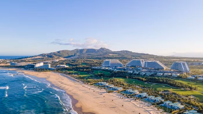 FLC Hotels &amp; Resorts chuẩn bị sẵn sàng để đón khách du lịch trong mùa cao điểm hè 2022