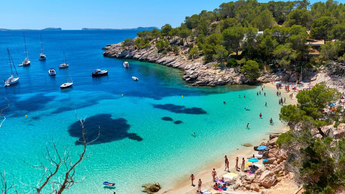 Ibiza - “thiên đường ăn chơi” của giới thượng lưu ảnh 1 ibiza