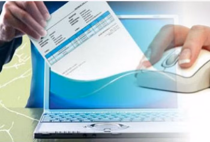 Bộ Tài chính yêu cầu ngành Thuế đẩy nhanh triển khai hóa đơn điện tử