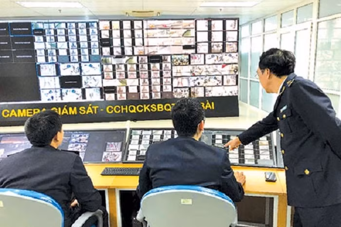 Phát hiện nhiều lô hàng gian lận thuế thông qua kiểm tra trực tuyến của ngành Hải quan