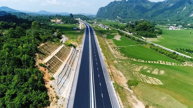 Bộ GTVT chính thức phát hành hồ sơ mời thầu 5 đoạn BOT cao tốc Bắc – Nam