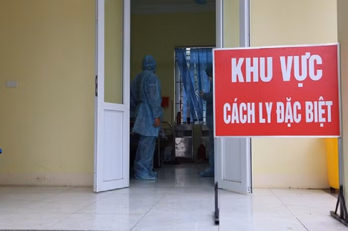 Sáng 25/7: Thêm 3.979 ca mắc COVID-19