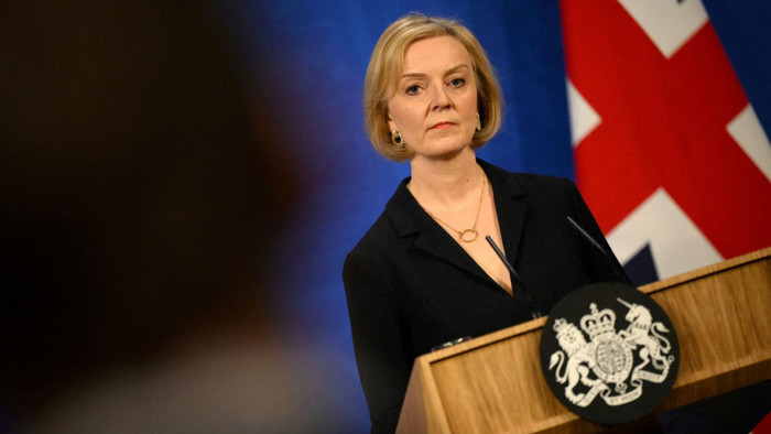 Thủ tướng Anh Liz Truss đối mặt với áp lực từ chức sau dự định ngân sách thất bại