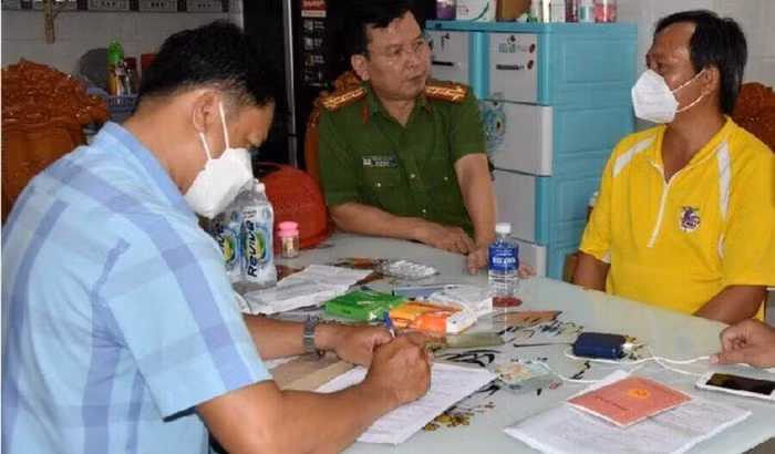 Đối tượng sản xuất thuốc giả bị tạm giữ hình sự