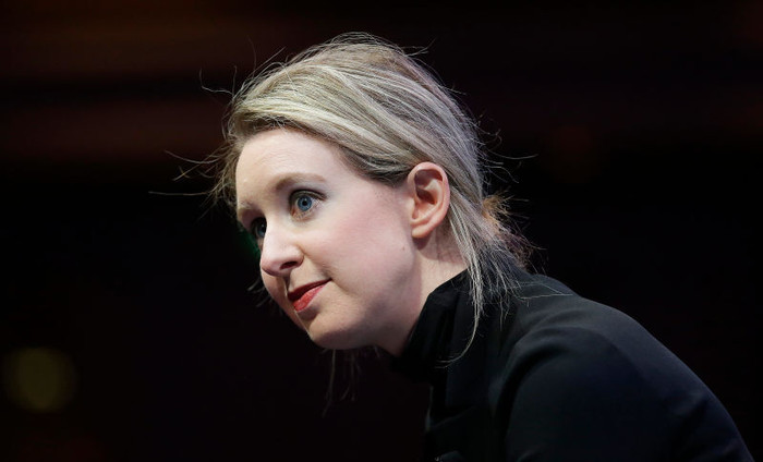 Elizabeth Holmes và Theranos Múa gậy bán thuốc?