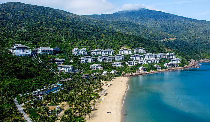 InterContinental Danang Sun Peninsula Resort tọa lạc tại bán đảo Sơn Trà