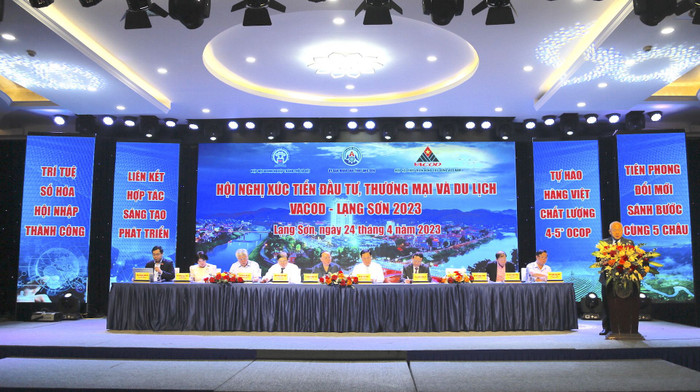  Lạng Sơn thu hút đầu tư, đẩy mạnh thương mại, du lịch