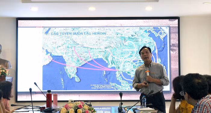 Bác sĩ, Đại tá Tạ Đức Ninh - Phó Viện Trưởng Viện PSD tham gia giảng trong buổi tập huấn