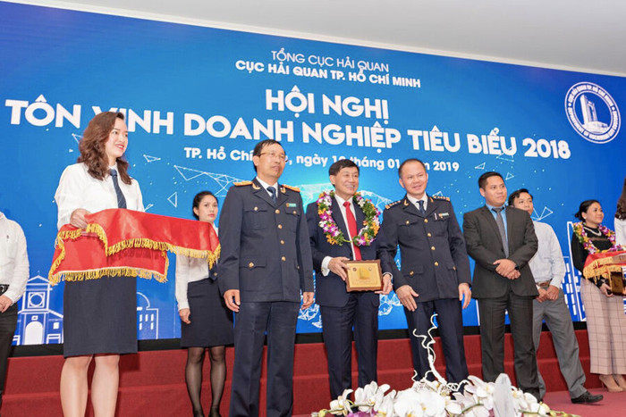 Tập đoàn Liên Thái Bình Dương đoạt giải thưởng "Doanh nghiệp tiêu biểu năm 2018"