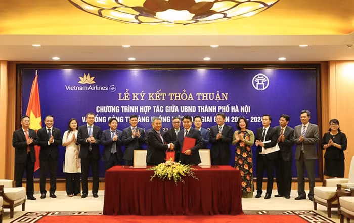 Hà Nội ký kết thỏa thuận hợp tác với Tổng Công ty Hàng không Việt Nam