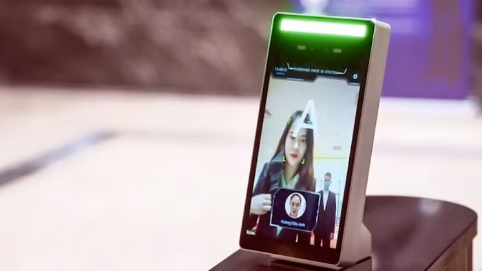 Công nghệ FaceID điểm soát ra vào tại trụ sở Sunshine Center