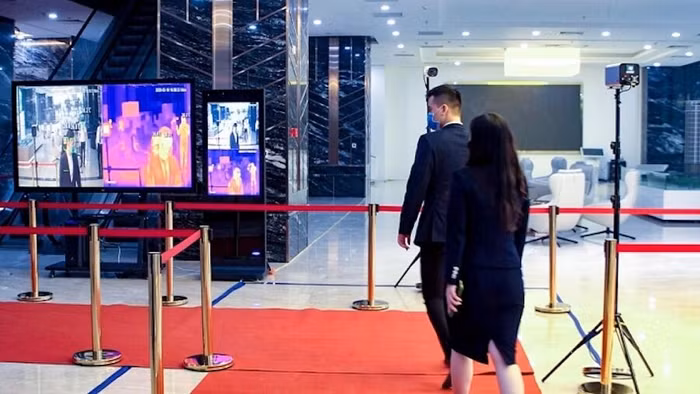Hệ thống đo thân nhiệt không tiếp xúc có khả năng đo thân nhiệt chính xác với khoảng cách từ 3-5m