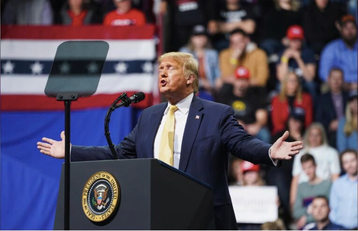 TT Trump yêu cầu Quốc hội chi ngân sách 2,5 tỷ USD để chống lại Covid-19