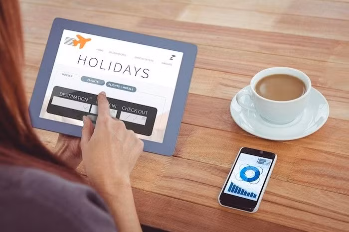 Mùa cao điểm giá vé &amp; giá phòng tăng cao, nhiều nơi quá tải dẫn tới tình trạng khó đặt phòng