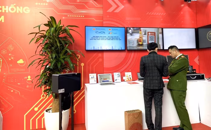 thẻ CCCD gắn chip 