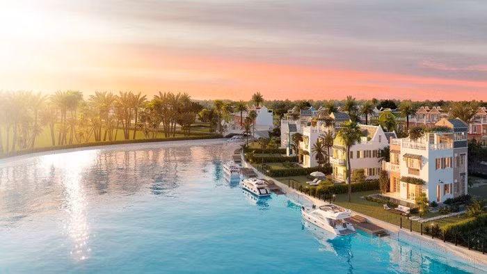 Hình ảnh du thuyền đậu bên thềm nhà làm nên nét đặc trưng chỉ có tại Long Island