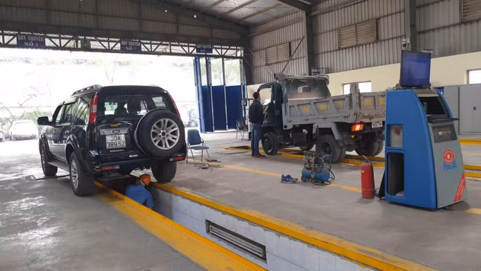 Có thông tư mới, xe đến hạn vẫn phải ra trạm đăng kiểm