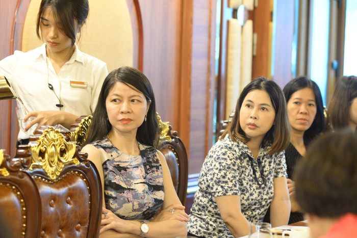 bữa sáng doanh nhân