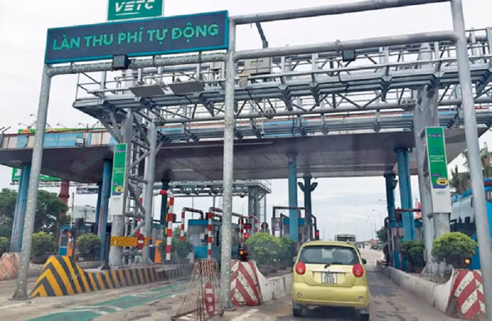 Đề nghị kiểm tra xử lý vi phạm tại trạm thu phí không dừng