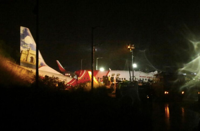 Ấn Độ: Chuyến bay đưa công dân hồi hương tránh Covid-19 biến thành thảm họa ảnh 1