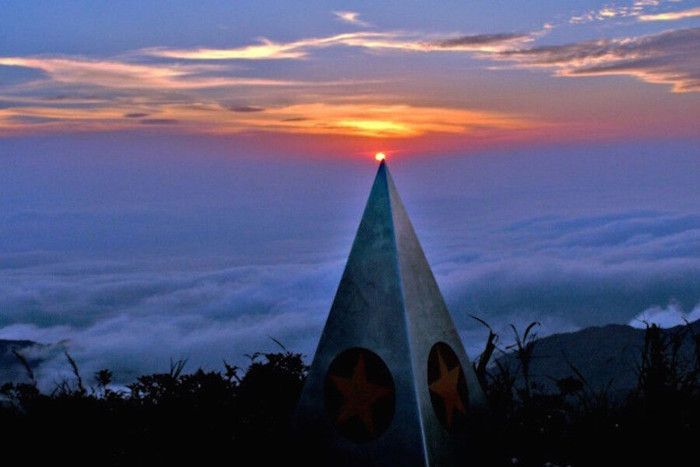 Top 10 cổ phiếu tăng/giảm mạnh nhất tuần: Cổ phiếu bất động sản dậy sóng