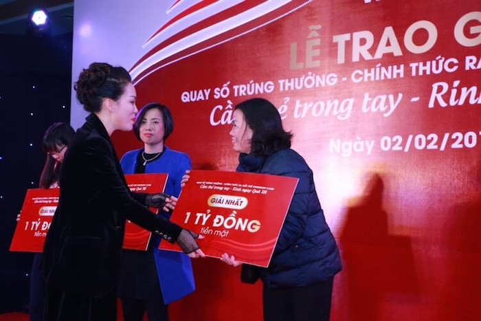 Doanh nghiệp bán lẻ đua khuyến mại “khủng” đón Tết ảnh 2 Doanh nghiệp bán lẻ đua khuyến mại “khủng” đón Tết ảnh 2